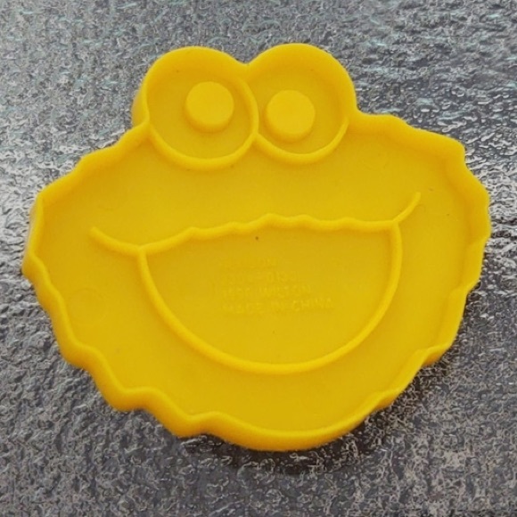 Wilton ELMO Sesame Street 6pc Cookie Cutters + Metal Cake Baking Pan Bundle Set - Picture 6 of 11